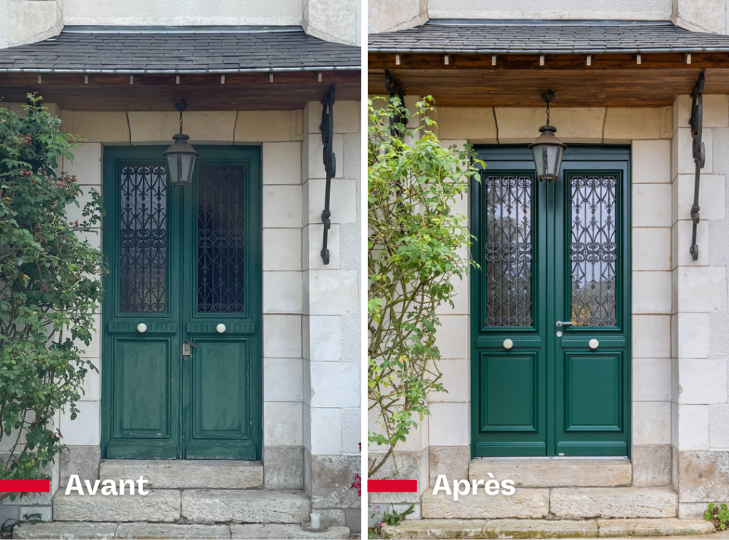 rénovation d'une porte d'entrée en bois sur mesure avec réintégration de l'ancienne grille